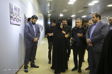 افتتاح نمایشگاه عکس‌های «میشل ستبون» در باغ موزه دفاع مقدس