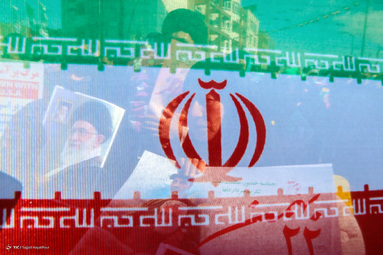 سبز و سفید و سرخ، نشان سرفرازی