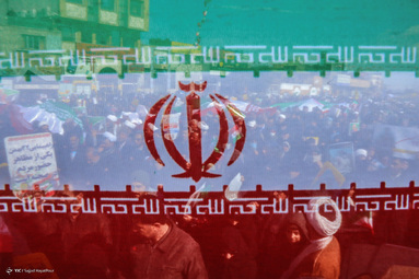 سبز و سفید و سرخ، نشان سرفرازی