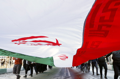 همه زیر یک پرچم در تهران