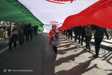 همه زیر یک پرچم در تهران