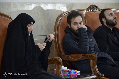 دیدار حجت الاسلام رئیسی با خانواده شهید سلیمانی در کرمان