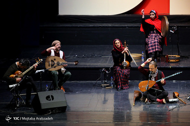 سی‌و پنجمین جشنواره موسیقی فجر/ گروه «رستاک»