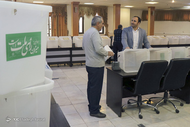 آماده سازی صندوق های اخذ رای مجلس شورای اسلامی در شهرضا