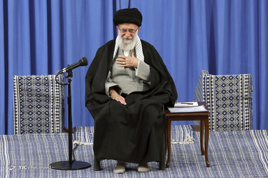 دیدار هزاران نفر ازمردم استان آذربایجان شرقی با رهبرانقلاب اسلامی