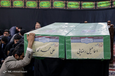 تشییع پیکر مطهر دو شهید مدافع حرم در مشهد