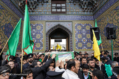 تشییع پیکر مطهر دو شهید مدافع حرم در مشهد