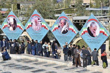 انتخابات یازدهمین دوره مجلس شورای اسلامی در گلزار شهدای کرمان
