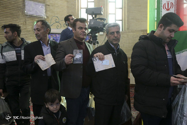 انتخابات مجلس شورای اسلامی و مجلس خبرگان در مسجد ابوذر محله فلاح