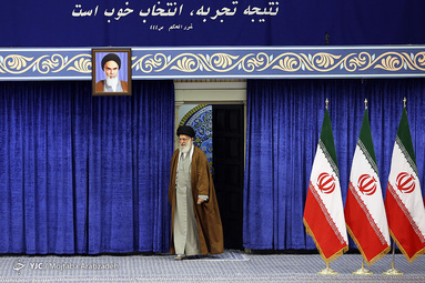 اخذ رأی حضرت آیت الله خامنه‌ای رهبر معظم انقلاب