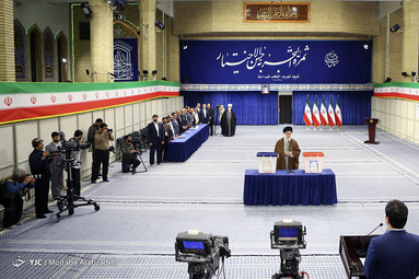 اخذ رأی حضرت آیت الله خامنه‌ای رهبر معظم انقلاب