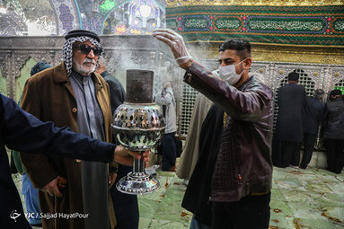 میکروب زدایی و پاکسازی حرم حضرت فاطمه معصومه(س)
