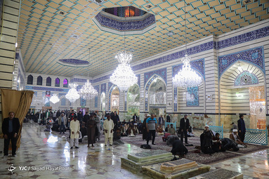 میکروب زدایی و پاکسازی حرم حضرت فاطمه معصومه(س)