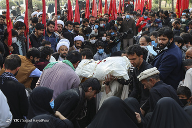 مراسم وداع و تدفین ۱۲ شهید مدافع حرم در قم