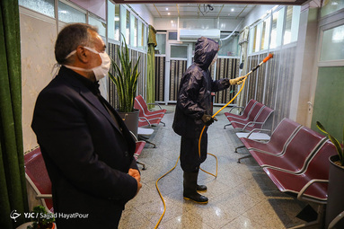 ضدعفونی معابر شهری توسط جوانان جهادی قم
