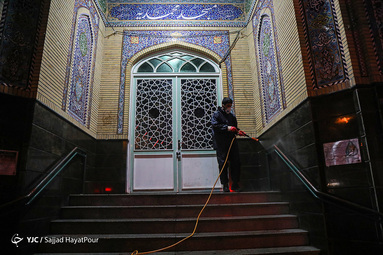 ضدعفونی معابر شهری توسط جوانان جهادی قم