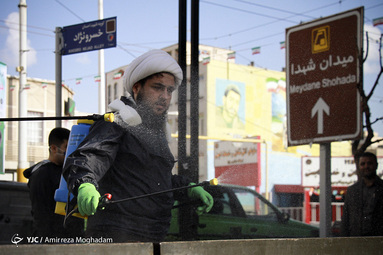 ضدعفونی معابر شهری تهران توسط طلاب