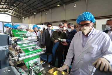 بازدید وزیر دفاع از کارخانجات تولید لوازم بهداشتی