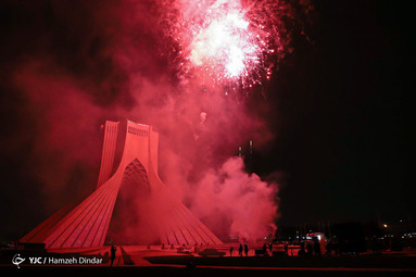 دهها نقطه از شهر تهران در شب نیمه شعبان به مناسبت ولادت حضرت قائم (عج) نورافشانی شد