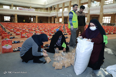 آماده سازی ۵ هزار سبد غذایی برای محرومین شهرستان گرگان به کمک 
مرکز نیکوکاری مصلی نماز جمعه گرگان و موکب علی بن موسی الرضا (ع) استان گلستان