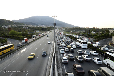 ترافیک سنگین در آزادراه کرج-تهران