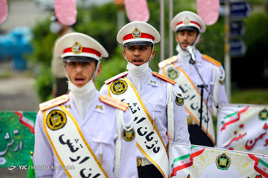 تجلیل ارتش از مدافعان سلامت