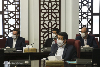 جلسه صاحب نظران بازار سرمایه با حضور دژپسند وزیرامور اقتصاد و دارایی