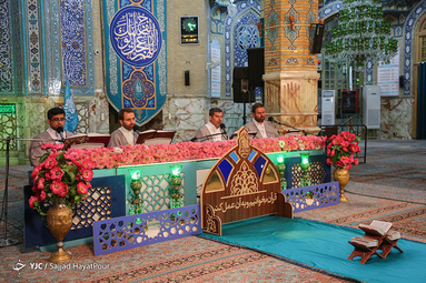 ترتیل خوانی قرآن کریم در مسجد جمکران