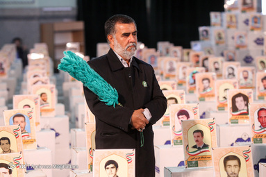 رزمایش همدلی و احسان ستاد اجرایی فرمان حضرت امام، با هدف توزیع یک میلیون بسته سبد ارزاق در بین نیازمندان