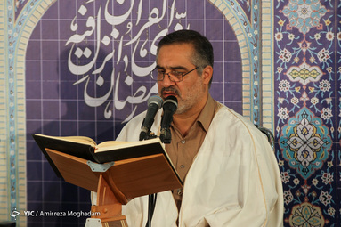 آیین ترتیل خوانی قرآن کریم هر روزه از حرم مطهر حضرت عبدالعظیم حسنی (ع) بدون حضور مردم و به صورت زنده از شبکه پنج سیما پخش می‌شود