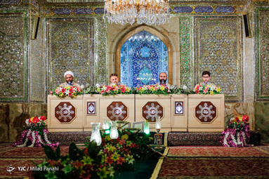 در ماه مبارک رمضان روزانه یک جزء قرآن کریم در حرم مطهر حضرت شاهچراغ قرائت شده و بصورت زنده از سیما پخش می‌شود