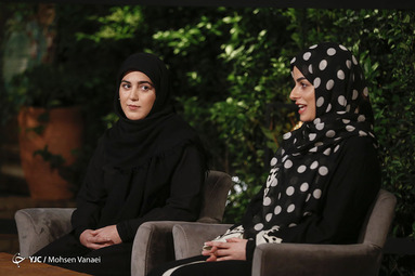 پشت صحنه برنامه مکث