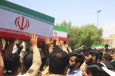تشییع پیکر مطهر شهدای نیروی دریایی ارتش در بندر کنارک