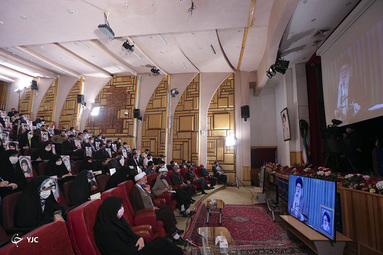 ارتباط تصویری مقام معظم رهبری با نمایندگان تشکل‌های دانشجویی
