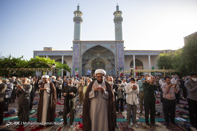 اقامه نماز عیدسعیدفطر در همدان