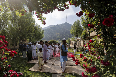 نماز عید فطر در کشمیر