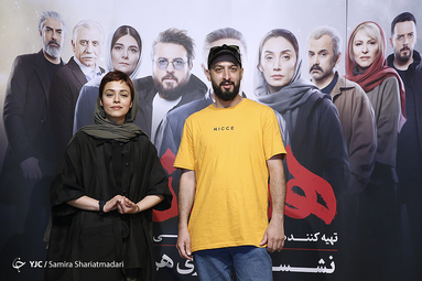 از راست : حسین امیدی و سوگل خلیق در حاشیه نشست خبری سریال «هم گناه»