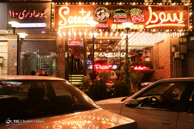 رستوران‌ها در تهران شاهد ازدحام شهروندان بوده که فعالیت پررونقی را برای آن‌ها نوید می دهد