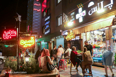 رستوران‌ها در تهران شاهد ازدحام شهروندان بوده که فعالیت پررونقی را برای آن‌ها نوید می دهد