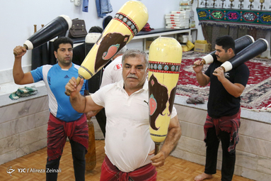 ورزش پهلوانی نام مجموعه حرکات ورزشی با اسباب و بی‌اسباب و آداب و رسوم مربوط به آن‌هاست که در محدوده تاریخی و فرهنگی ایران از گذشته‌های دور رواج داشته‌است.