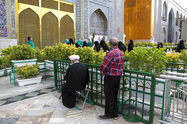 رعایت پروتکل های بهداشتی در حرم مطهر امام رضا (ع)