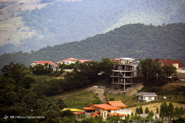 ساخت و سازهای بی رویه در گردنه حیران‎