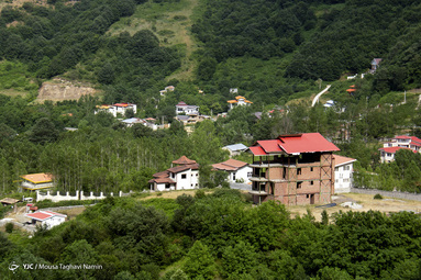 ساخت و سازهای بی رویه در گردنه حیران‎