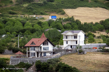 ساخت و سازهای بی رویه در گردنه حیران‎