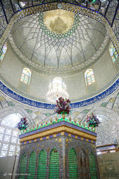 روز پنجم ذی القعده و پنجمین روز از دهه کرامت با عنوان «امامزادگان؛ ذخائر معنوی جامعه» در تقویم رسمی کشور به عنوان روز بزرگداشت و تجلیل از امامزادگان و بقاع متبرکه نامگذاری شده است. 
