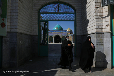 روز پنجم ذی القعده و پنجمین روز از دهه کرامت با عنوان «امامزادگان؛ ذخائر معنوی جامعه» در تقویم رسمی کشور به عنوان روز بزرگداشت و تجلیل از امامزادگان و بقاع متبرکه نامگذاری شده است. 