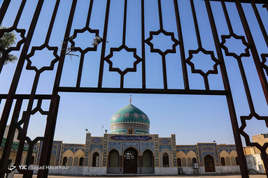 روز پنجم ذی القعده و پنجمین روز از دهه کرامت با عنوان «امامزادگان؛ ذخائر معنوی جامعه» در تقویم رسمی کشور به عنوان روز بزرگداشت و تجلیل از امامزادگان و بقاع متبرکه نامگذاری شده است. 