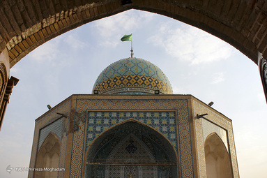 روز پنجم ذی القعده و پنجمین روز از دهه کرامت با عنوان «امامزادگان؛ ذخائر معنوی جامعه» در تقویم رسمی کشور به عنوان روز بزرگداشت و تجلیل از امامزادگان و بقاع متبرکه نامگذاری شده است.