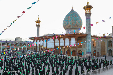 آرامگاه حضرت سید میراحمد معروف به شاهچراغ برادر حضرت امام رضا (ع) در شهر شیراز