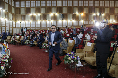رونمایی از سه گانه رادیو فرهنگ در پاسداشت زبان پارسی